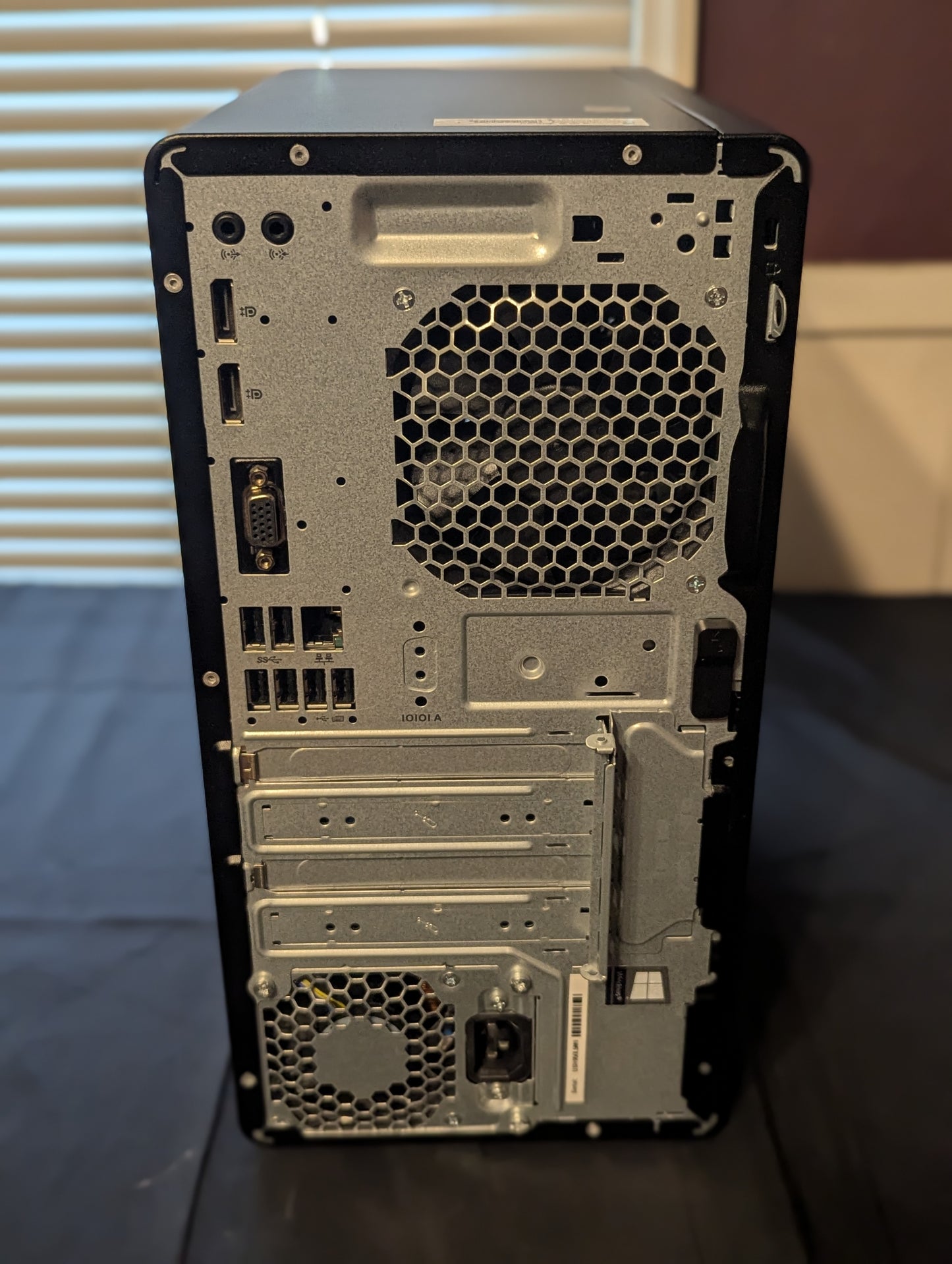 HP Desktop - ProDesk 600 G4 MT