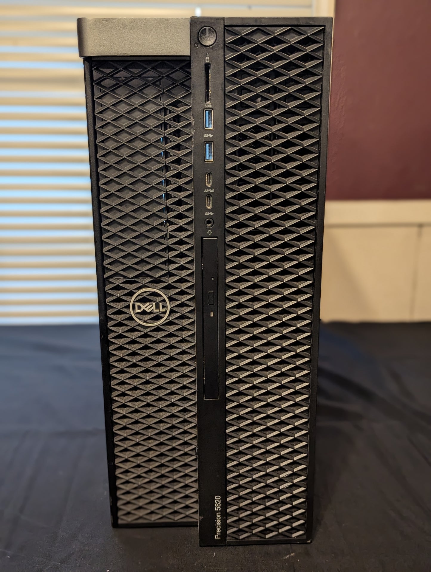 Dell Desktop - Precision 5820 Tower