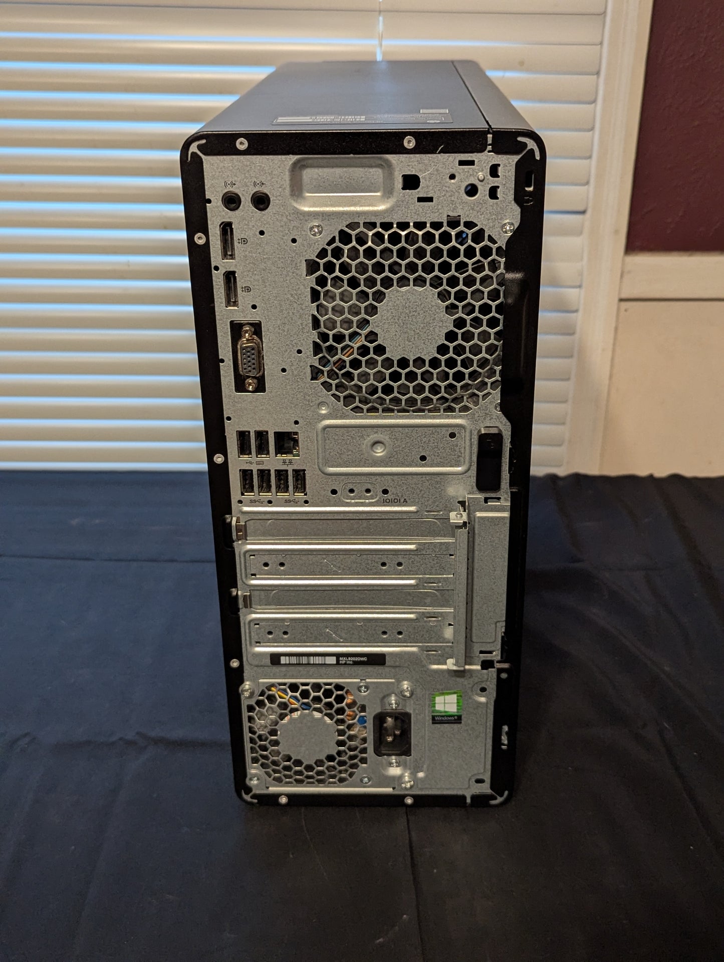 HP Desktop - EliteDesk 800 G4 Tower