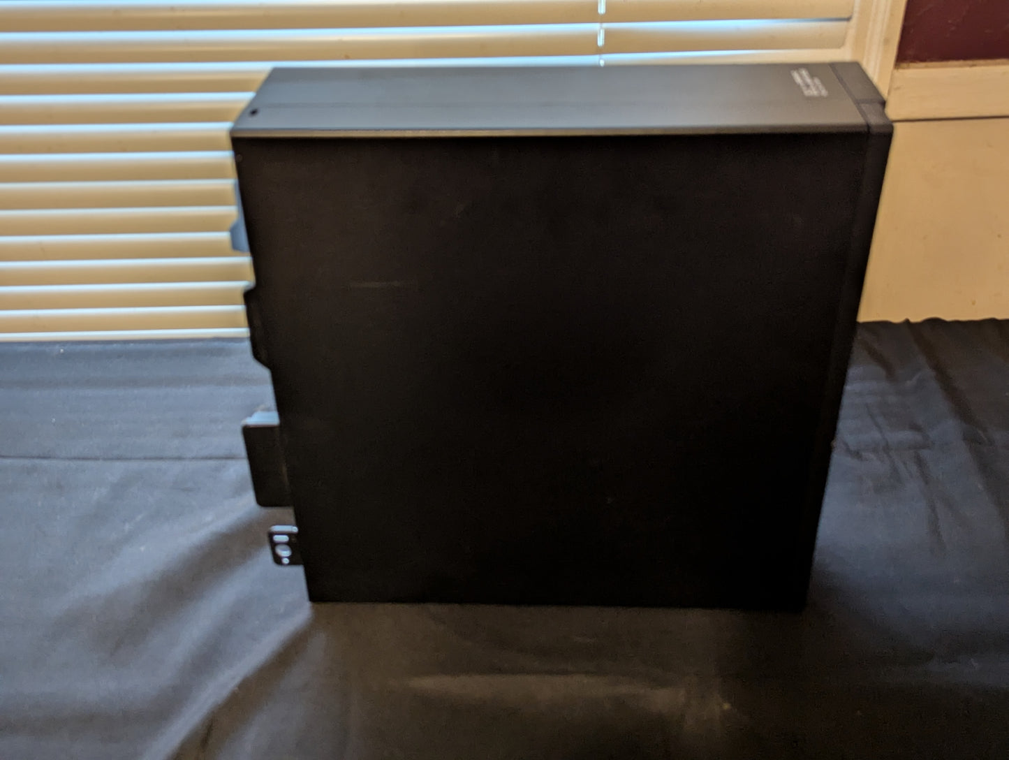 Dell Desktop - OptiPlex 7050 SFF