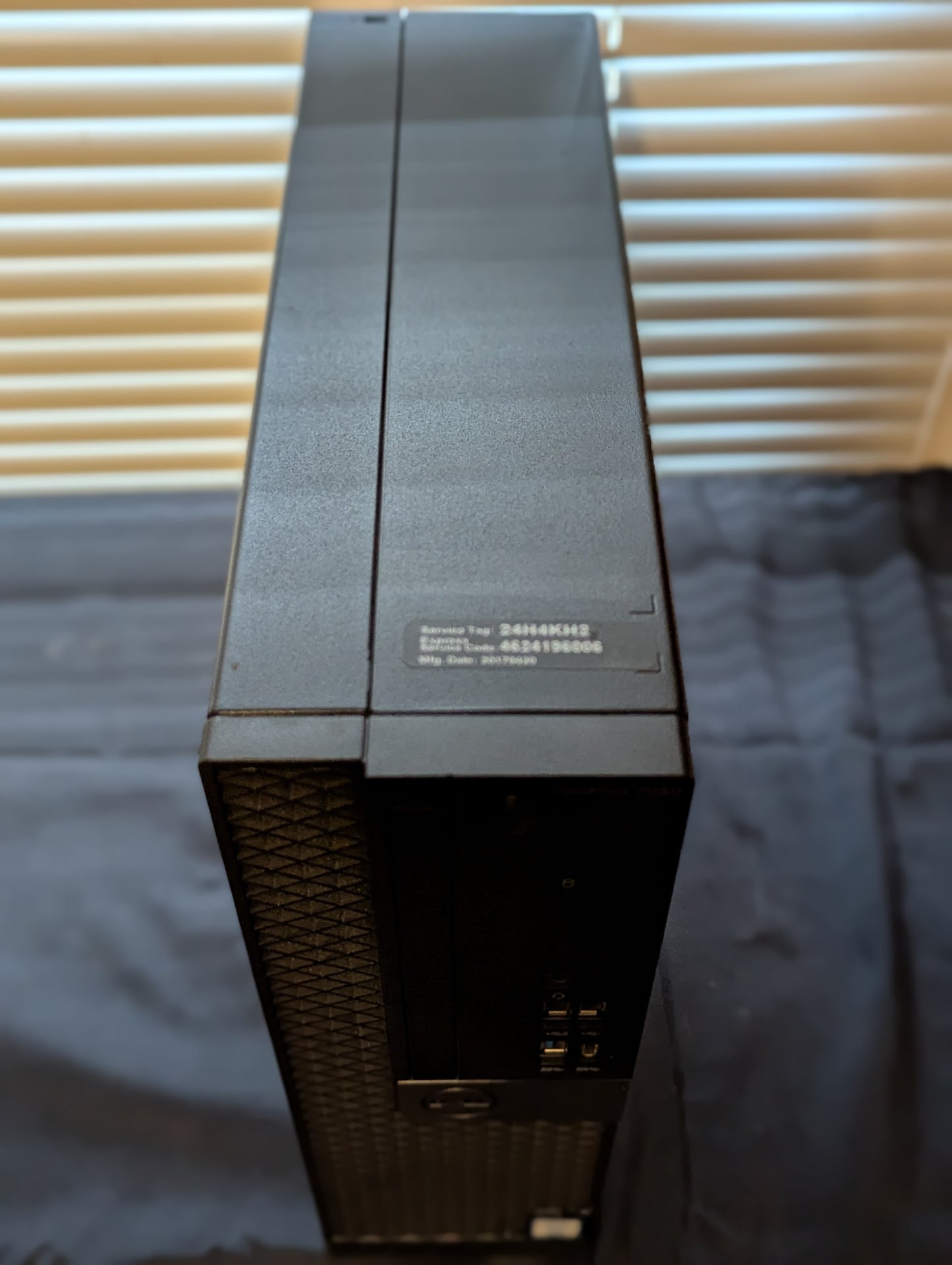 Dell Desktop - OptiPlex 7050 SFF