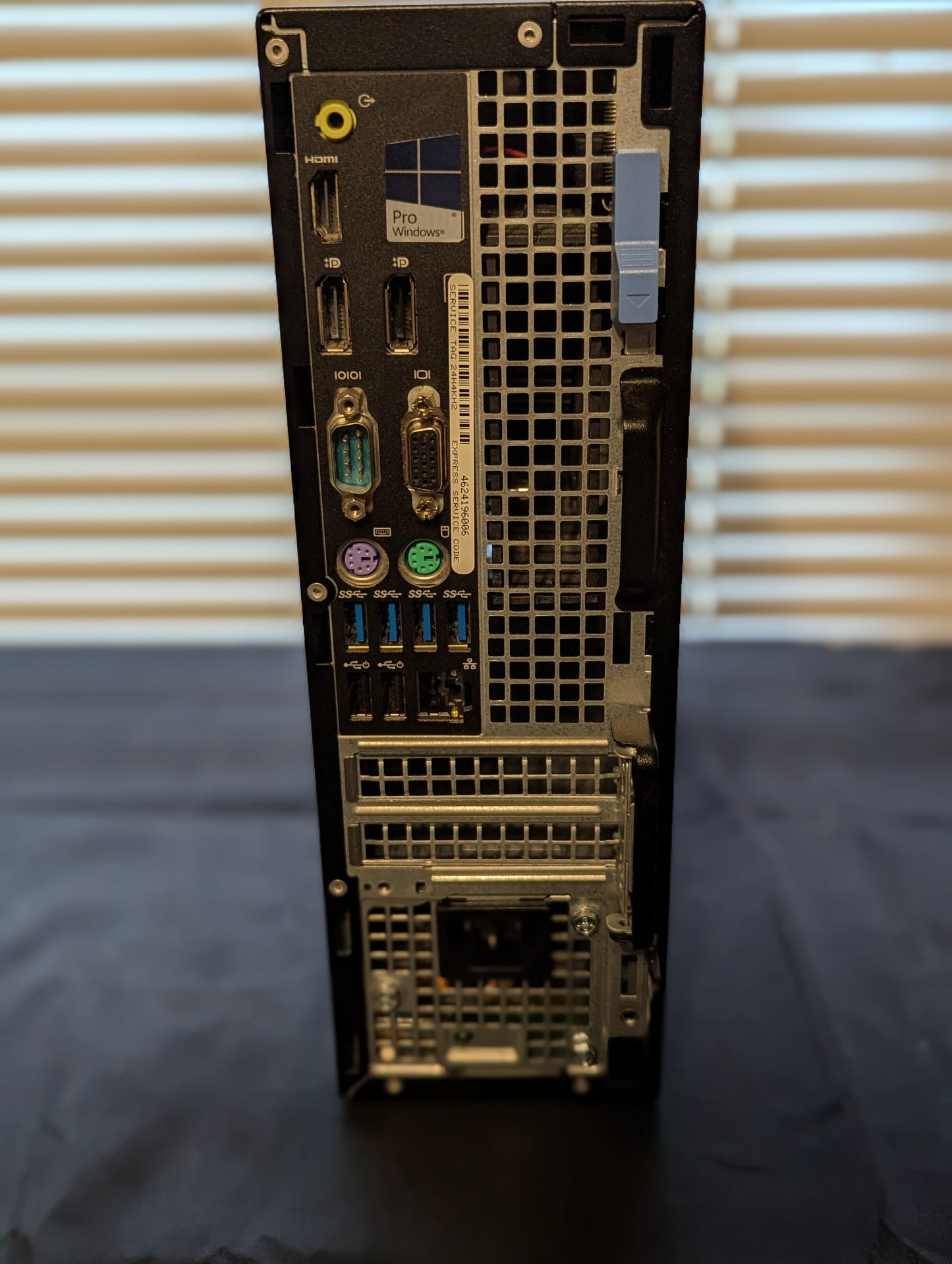 Dell Desktop - OptiPlex 7050 SFF