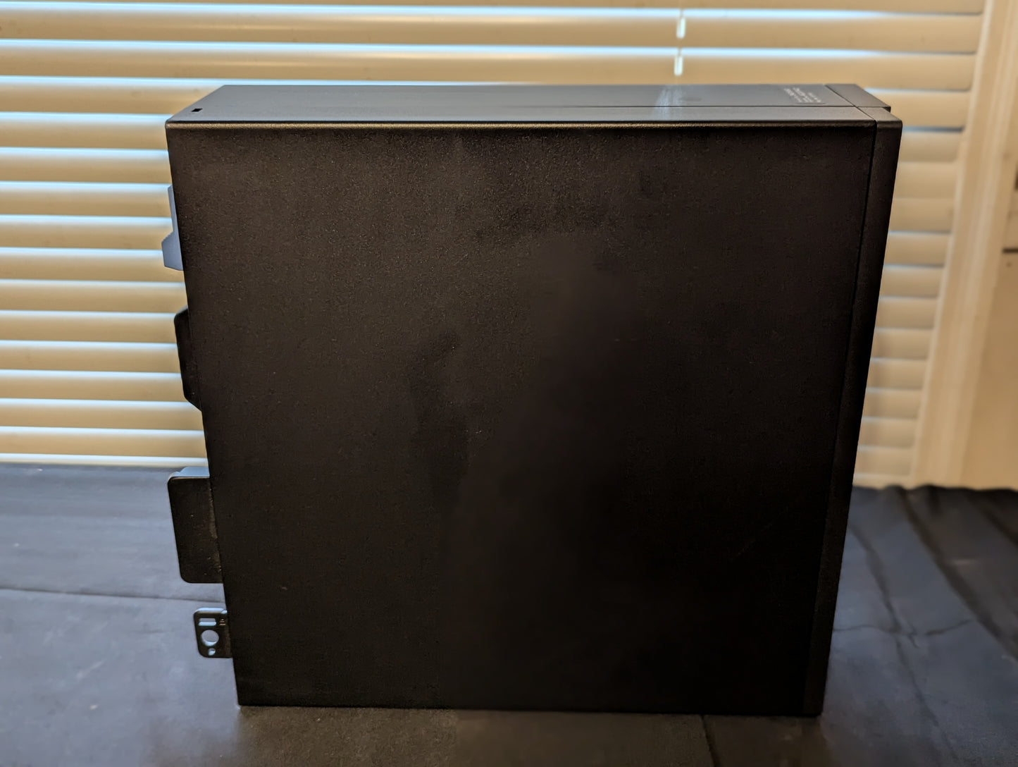 Dell Desktop - OptiPlex 7050 SFF