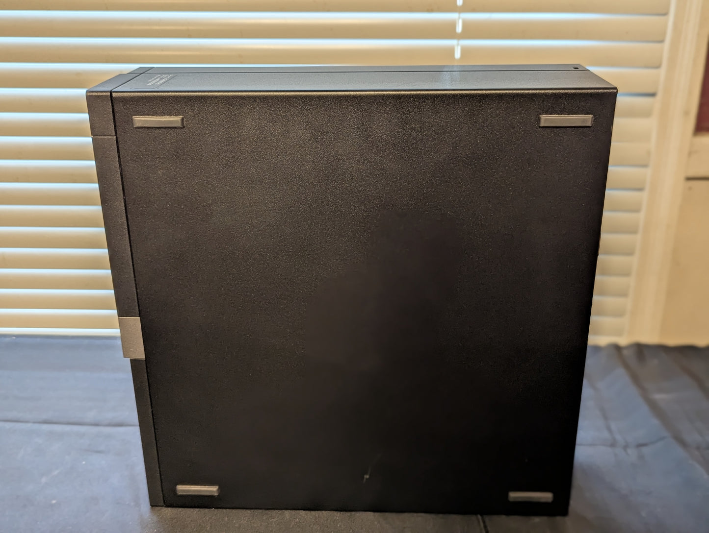 Dell Desktop - OptiPlex 7050 SFF