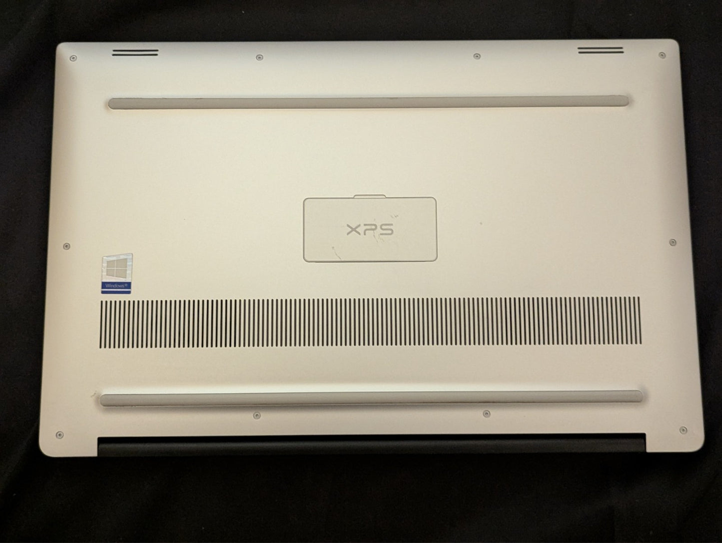 Dell Laptop – XPS 15 7590