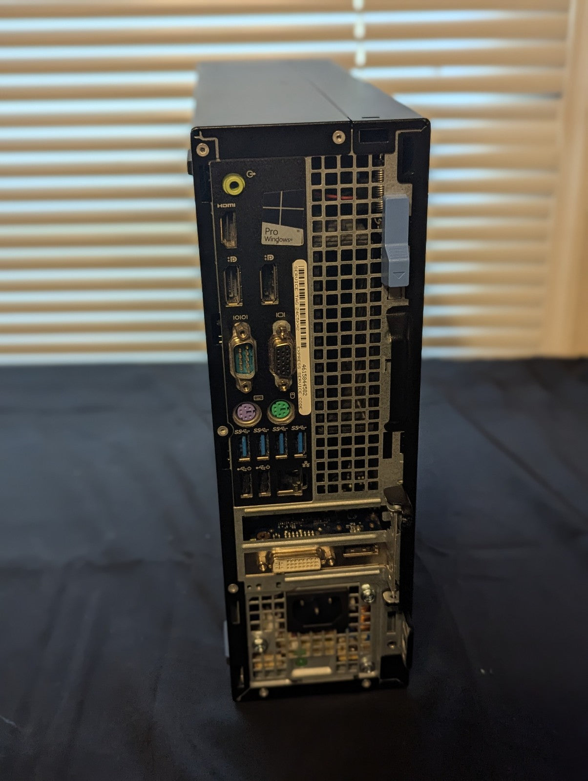 Dell Desktop - OptiPlex 7050 SFF