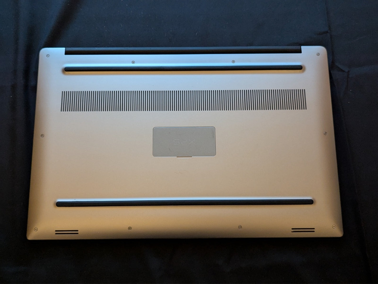 Dell Laptop – XPS 15 9560
